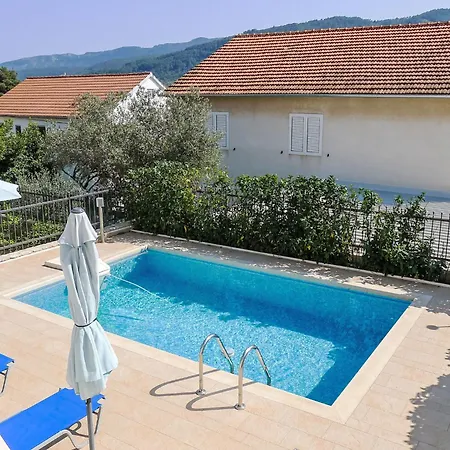 Zlatan By Interhome * Стари Град